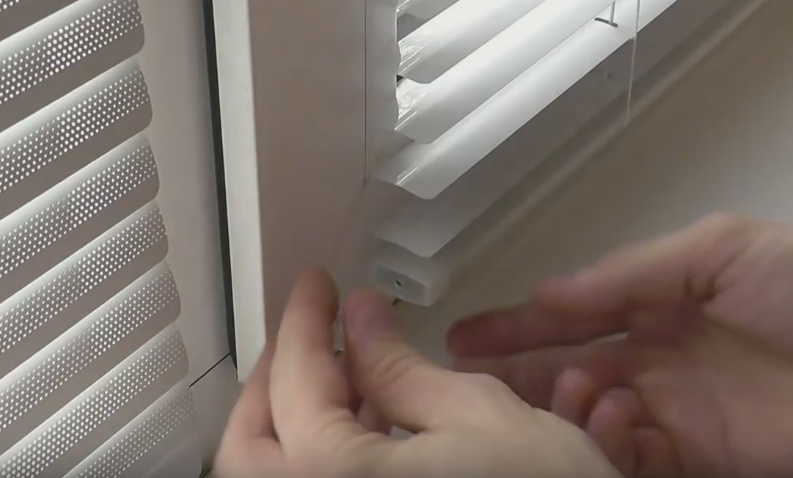 Как правильно крепить жалюзи на окна, пошаговая инструкция со сверлением и без